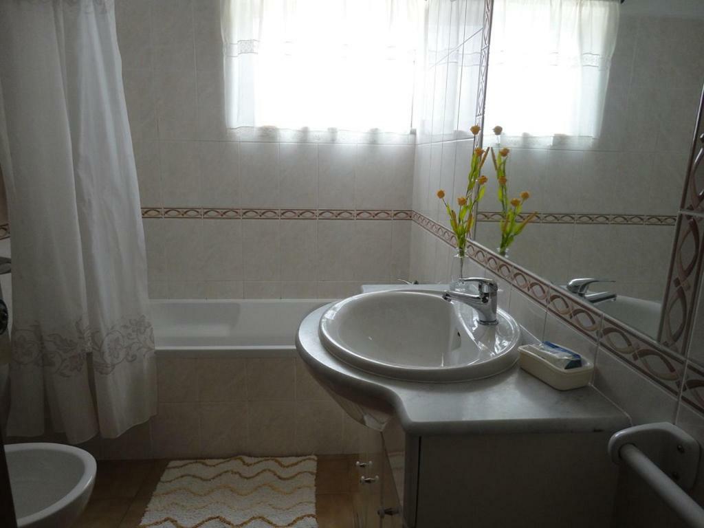 Com Piscina Perto Da
